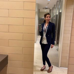 Meet your Posher, Renee